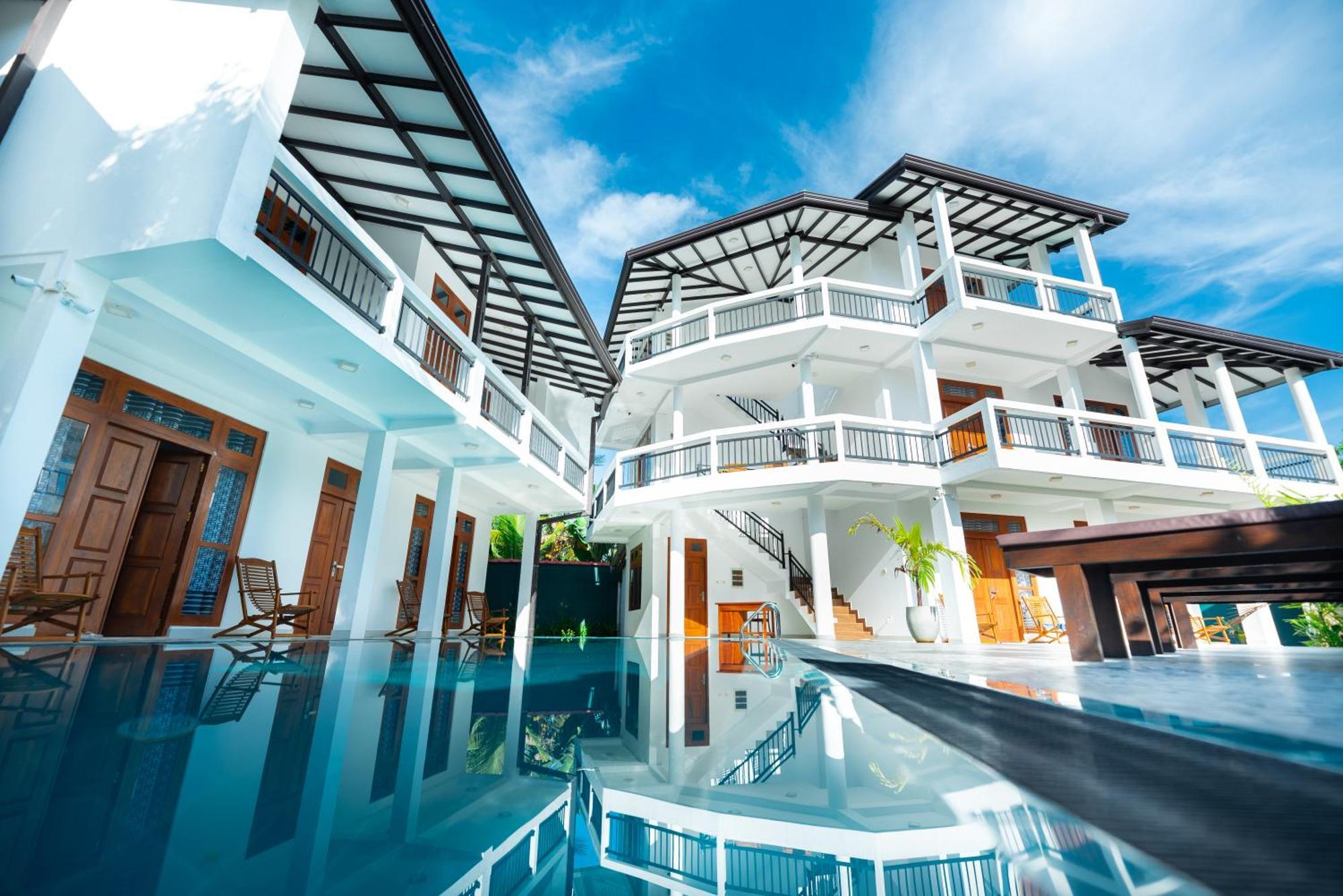 Teya Beach Hotel Ahangama Exterior foto